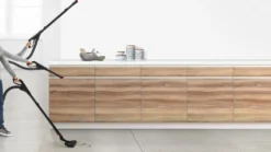 BOSCH BGL6FAM1 - Staubsauger Mit Beutel - Blau - Leistungsvariator Mit Griff - Integrierte Mehrzweckbürste - Erhaltenes Zubehör -Staubsauger Förderung 40aa961ac5dfbe05d29fb99c230b5039