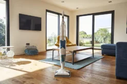 Rowenta Bodendampfreiniger Clean & Steam Revolution RY7757 | 2 In 1 Reingung | Verdampfer Für ätherische Öle | Alle Bodenarten | Anti-Kalk-Kartusche | Weiß/Blau -Staubsauger Förderung 62a2e9d3cd10819ab5644255533e6587