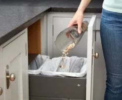 Black & Decker NVC215W Dustbuster, Eisblau -Staubsauger Förderung f2c10db0331a7b185d4b213c590f0a2f